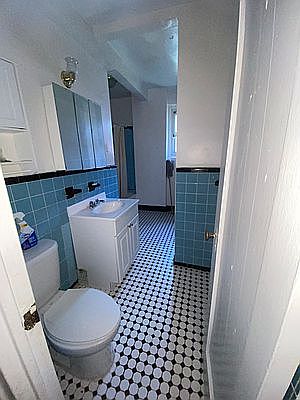 3rd image of 1012 Nameoke St APT 1C