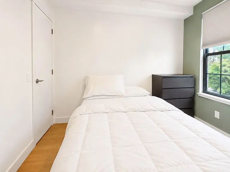 296 Powers St #1B — Photo 5
