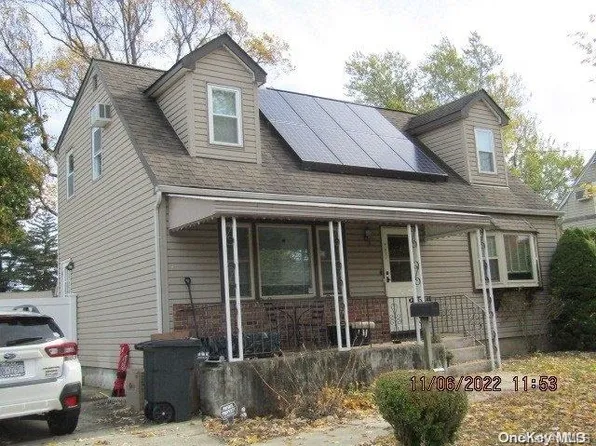 157 W 22nd Street, Deer Park, NY 11729