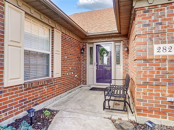 5th image of 2820 Parkwood Dr