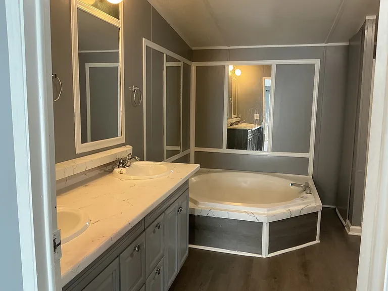 Walker Dr — Photo 10