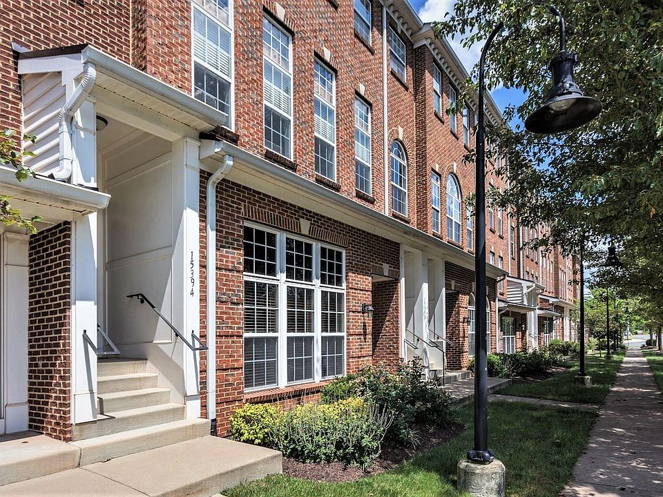 1st image of 15400 Rosemont Manor Dr #14