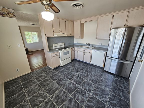 5th image of 5297 Camden Ave