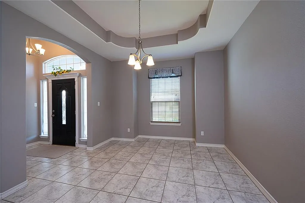 Building Photo - 7205 Lake Placid Dr