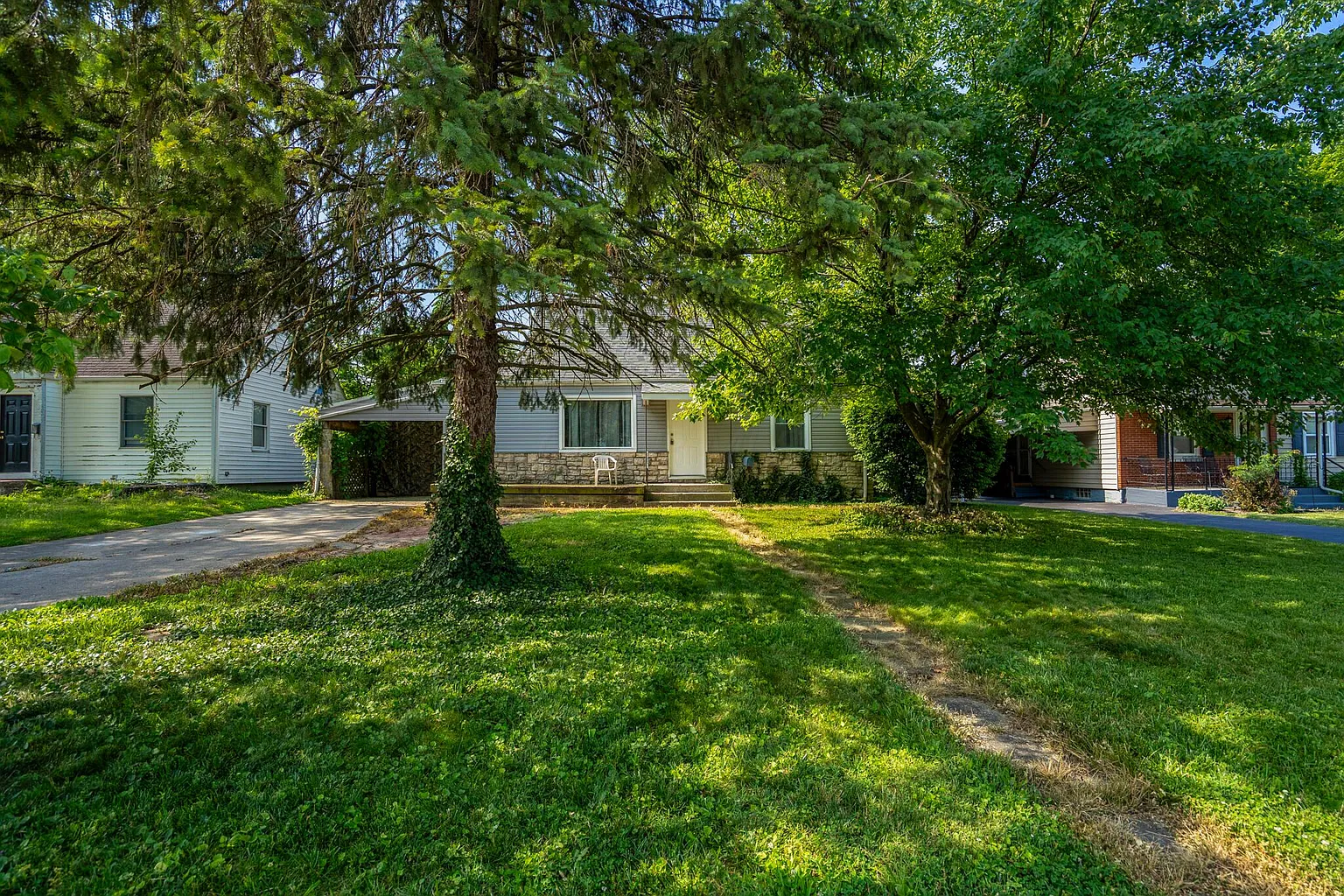 1717 Audrey Rd photo 1