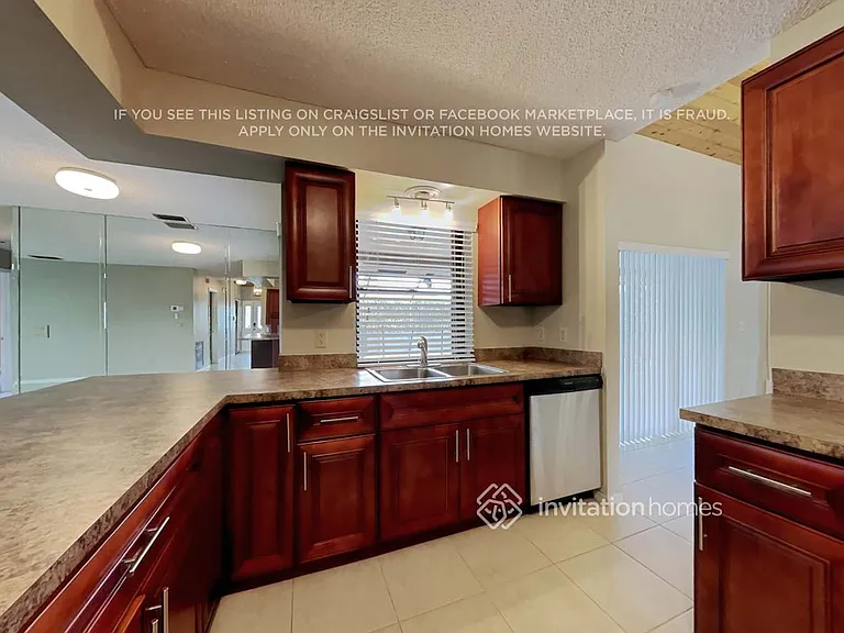 4069 Alpinia Ct S — Photo 9