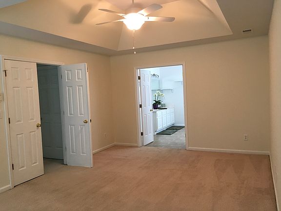 4th image of 151 Autry Ave