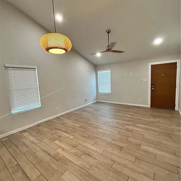 1320 E Iris Ave #3 — Photo 2