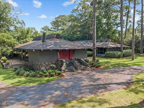 7 Chateau Pl, Dothan, AL 36303