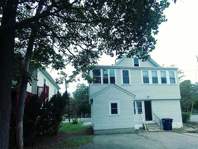 2 Broad St #1 — Photo 26