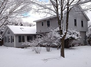 6046 Adaway Ct SE, Ada, MI 49301