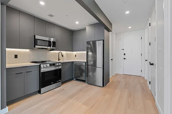 Rented by Carroll Development Leasing LLC | media 2