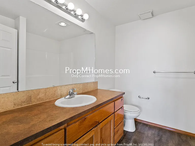 2203 Sam Parrett Dr — Photo 11