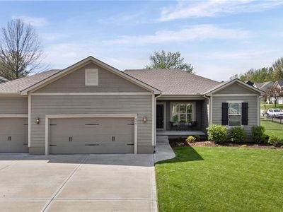 806 NW Par Dr, Grain Valley, MO, 64029