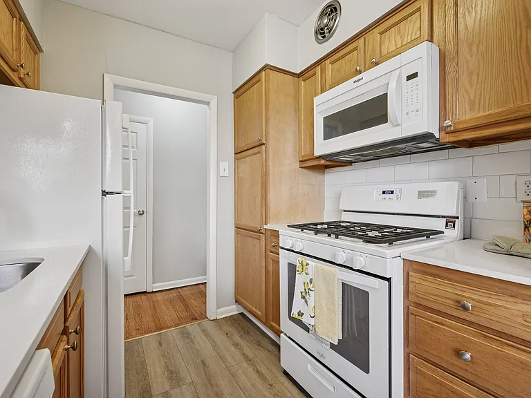 Willow Bend Apartments — Photo 5
