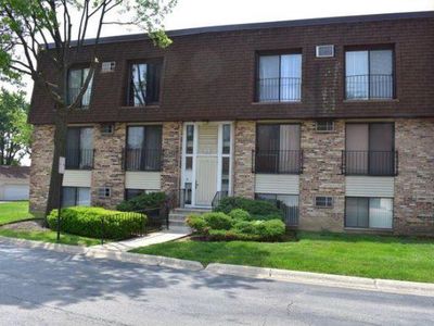 201 N Waters Edge Dr APT 101, Glendale Heights, IL, 60139