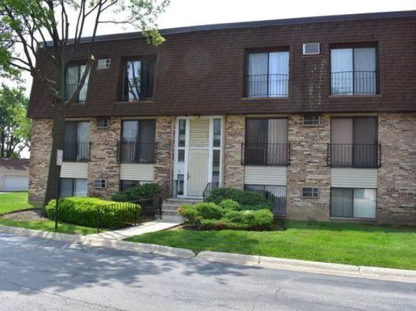 201 N Waters Edge Dr APT 101, Glendale Heights, IL 60139
