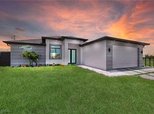 310 Diplomat Pkwy E, Cape Coral, FL 33909