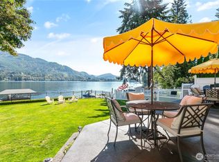 562 W Lake Samish Dr, Bellingham, WA 98229