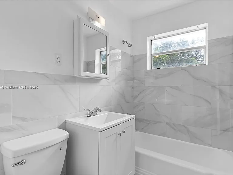 46 NW 62nd St #4 — Photo 8