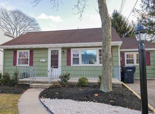 252 Seminole Ave, Absecon, NJ 08201