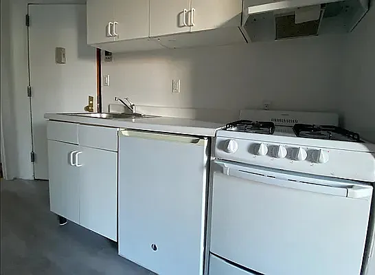 Rented by Bond New York | media 3