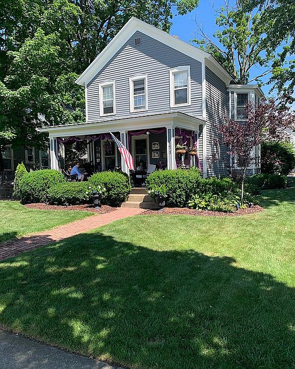 1st image of 171 Lake Ave