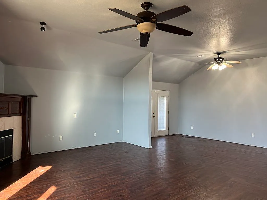 Building Photo - 1755 Concord Dr