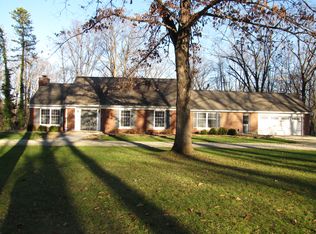 1800 Briar Ridge Rd, Evansville, IN 47725