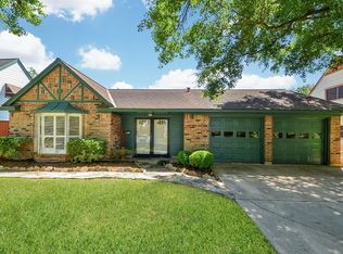 9631 Weatherwood Dr, Houston, TX 77080