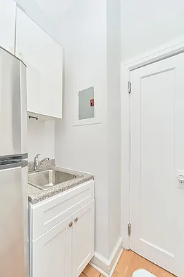 Rented by Living New York | media 12