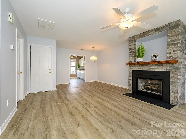 8327 Brickle Ln — Photo 5