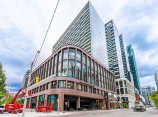 480 Front St W #811, Toronto, ON M5V 0V5