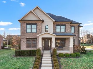 6582 W Deerfield Dr, Zionsville, IN 46077