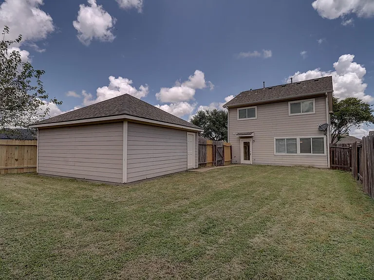19711 Hidden Shadow Ln — Photo 24
