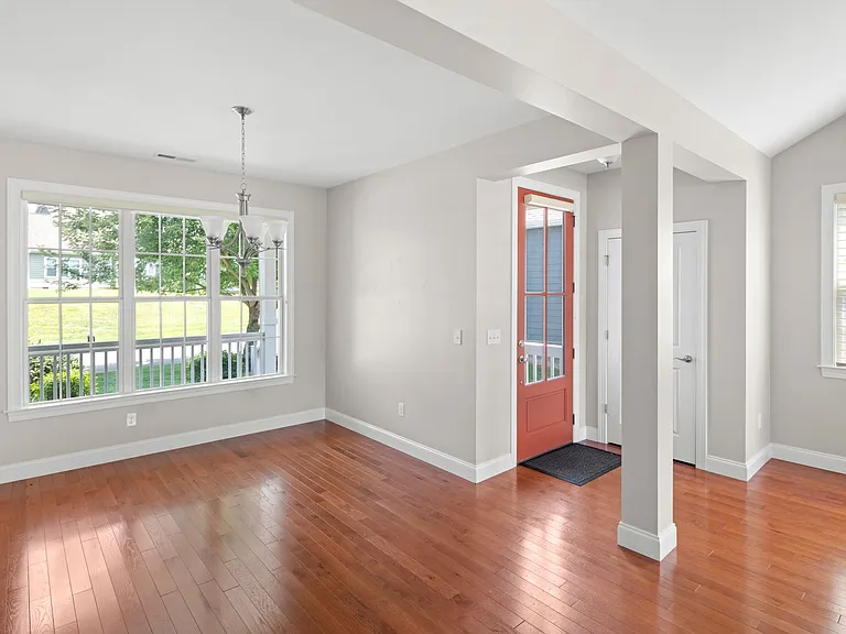 14 Rose Creek Rd — Photo 3
