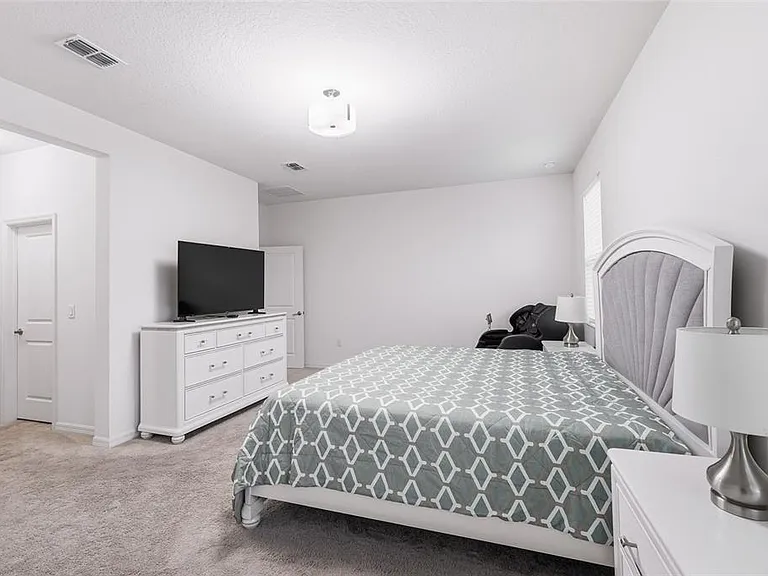 2081 Malbec Ct — Photo 16