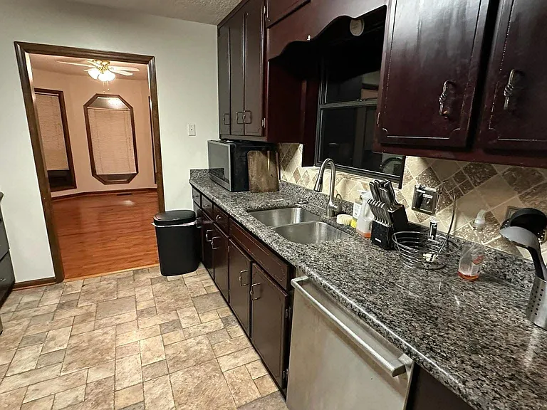 3966 N Indian Cir NW — Photo 7