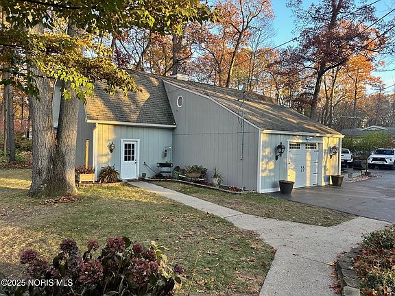 4th image of 4812 Secor Rd