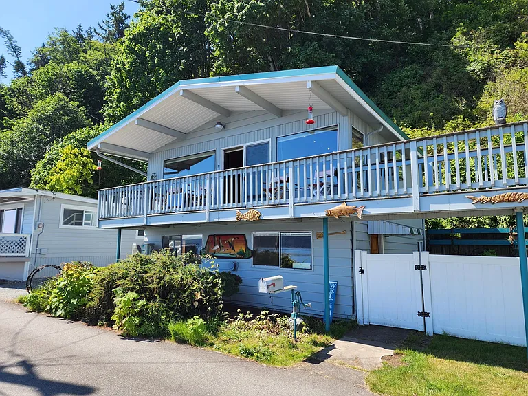 3202 Shoreline Dr #A — Photo 2