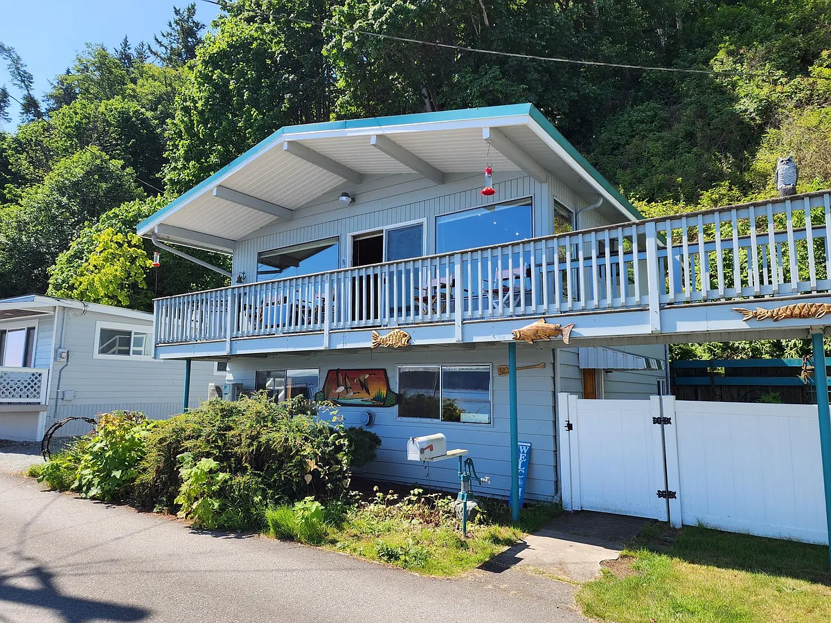 Building Photo - 3202 Shoreline Dr #A