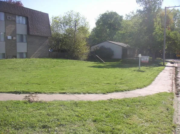 3818 Lombard St, Rockford, IL 61114