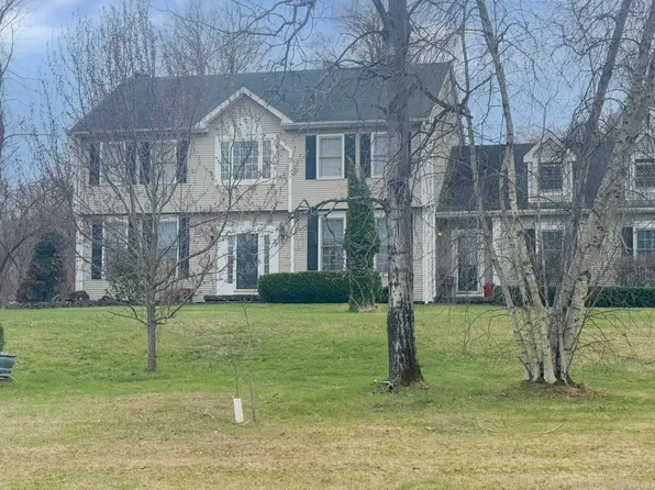 39 Ridge Boulevard, East Granby, CT 06026