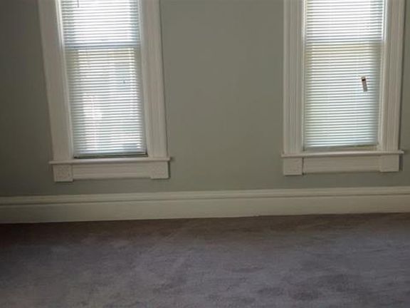3rd image of 1333 Benton St