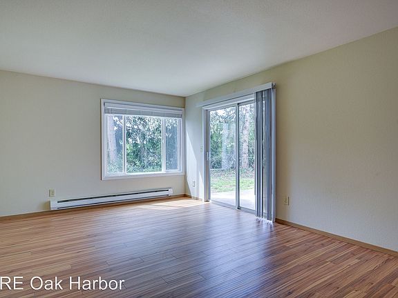 5th image of 1651 NE 16th Ave APT 102