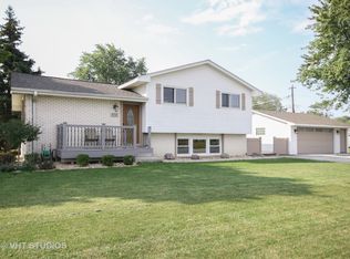 16702 Highview Ave, Orland Hills, IL 60487