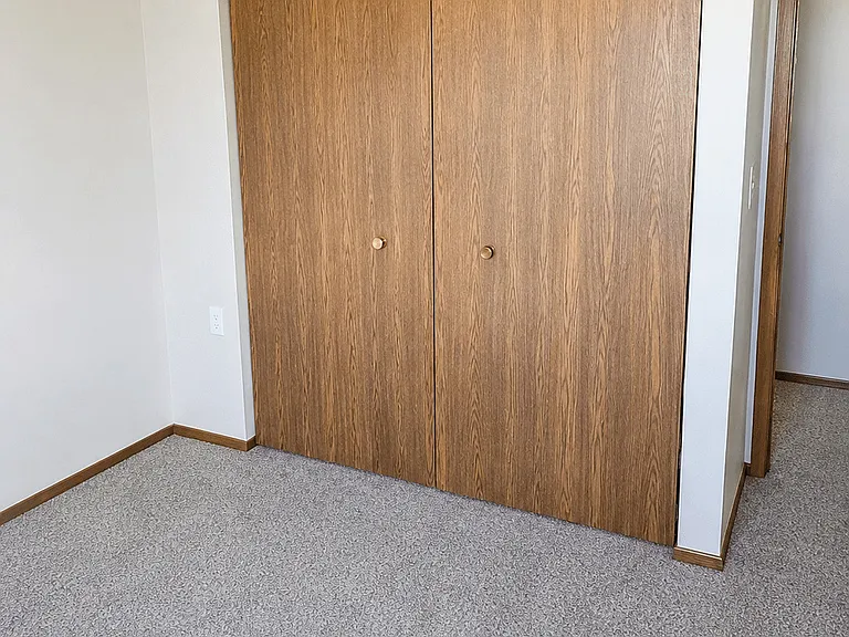 318 Spruce St — Photo 8