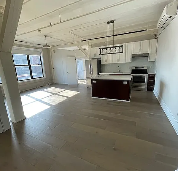 300 Richardson St #3 — Photo 8