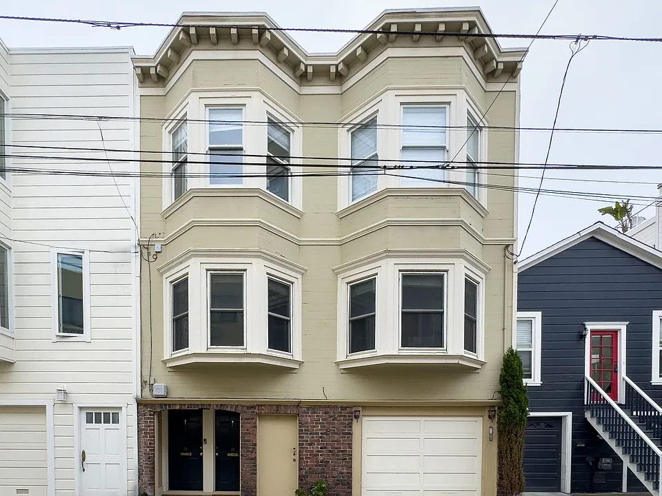 31 Pixley St