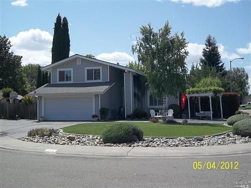 1st image of 400 Hillcrest Cir